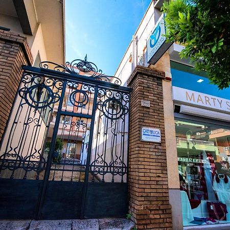 Hotel Domus Marti à Formia Extérieur photo